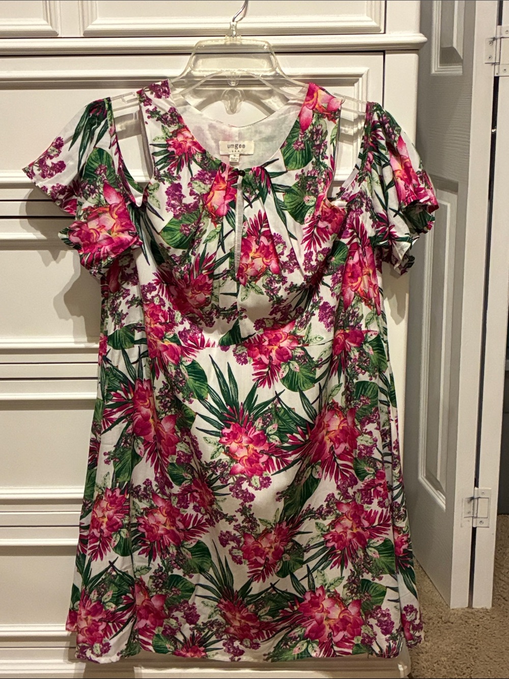 Umgee White Floral Cold-Shoulder Tunic with Pink & Green Print